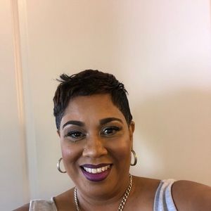 Meet your Posher, Carmen